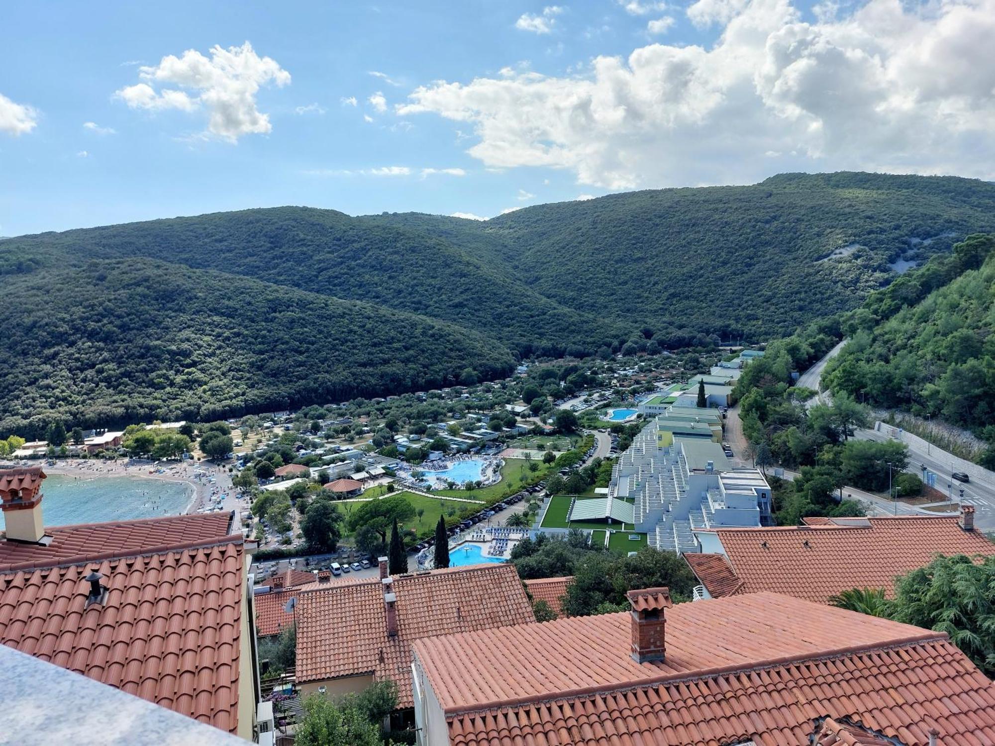 Casa Panorama Sunset Apartment Рабац Екстериор снимка
